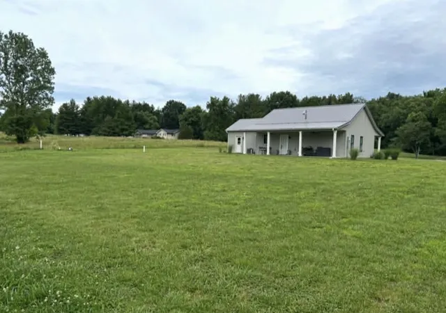 3rd image of 13271 Hope Ln, Benton, IL 62812 | MLS# 12677487