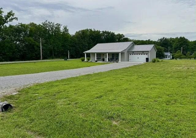 5th image of 13271 Hope Ln, Benton, IL 62812 | MLS# 12677487