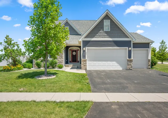 Homes for sale in Sycamore, IL | 657 Brighton Wy, Sycamore, IL 60178 | MLS# 12677508