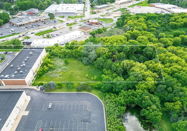 Homes for sale in Woodstock, IL | 0 Il Rt 47 Rte, Woodstock, IL 60098 | MLS# 12677518