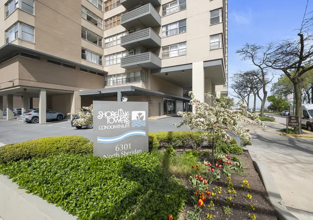 Homes for sale in Chicago, IL | 6301 N Sheridan Rd #12C, Chicago, IL 60660 | MLS# 12677528