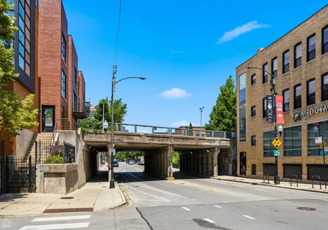 Homes for sale in Chicago, IL | 1728 N Damen Avenue, Chicago, IL 60647 | Houzeo