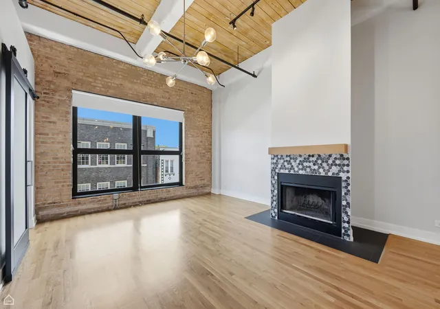 Homes for sale in Chicago, IL | 1728 N Damen Ave #309, Chicago, IL 60647 | MLS# 12677591