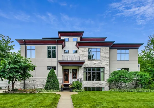 Photo 1 of Mansion for sale at 170 E South St, Elmhurst, IL 60126 | MLS# 12677606 | Listing updated on 2026-08-05
