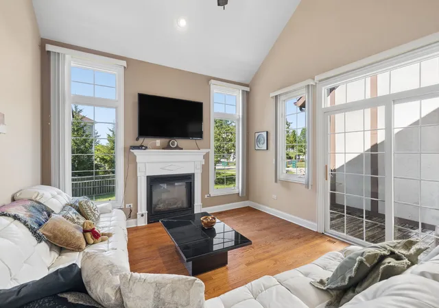 Photo 4 of Townhouse for sale at 12721 Wild Rye Ct #C, Plainfield, IL 60585 | MLS# 12677619 | Listing updated on 2026-09-25