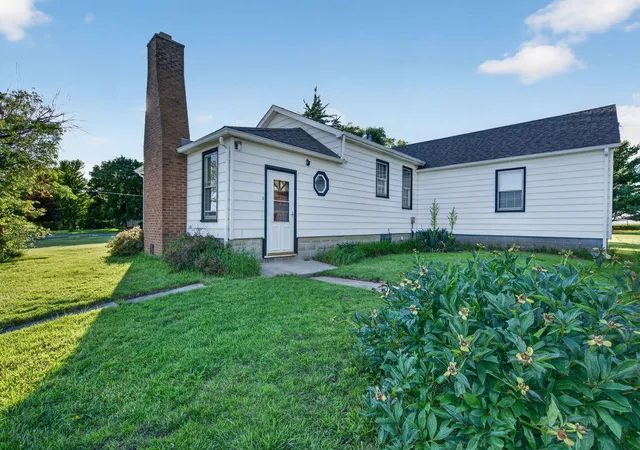 1st image of 7950 W Eagle Lake Rd, Peotone, IL 60468 | MLS# 12677640
