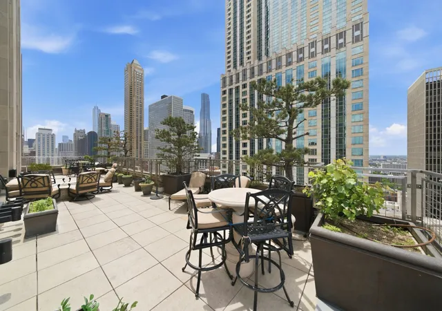 4th image of 159 E Walton Pl #22A, Chicago, IL 60611 | MLS# 12677656