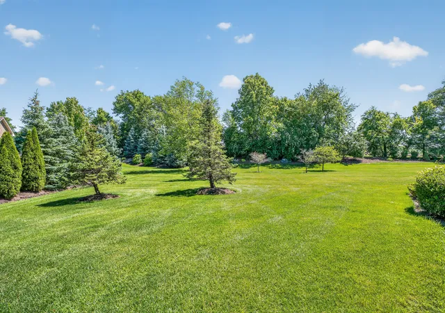 2nd image of 8967 Holland Harbor Cir, Frankfort, IL 60423 | MLS# 12677667
