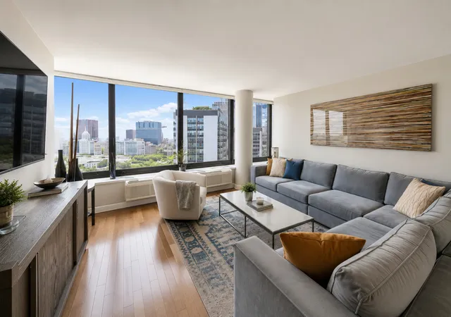 2nd image of 155 N Harbor Dr #3102, Chicago, IL 60601 | MLS# 12677671