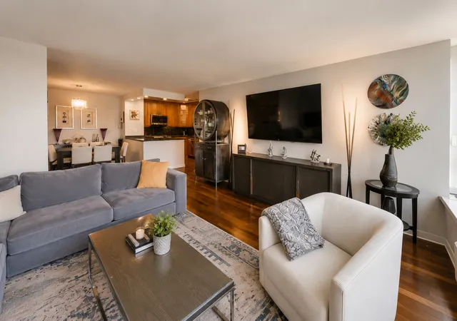 4th image of 155 N Harbor Dr #3102, Chicago, IL 60601 | MLS# 12677671