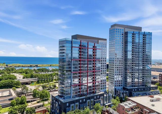Homes for sale in Chicago, IL | 1841 S Calumet Ave, Chicago, IL 60616