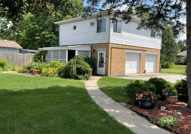 4th image of 6872 W 173Rd Pl Sw, Tinley Park, IL 60477 | MLS# 12677756