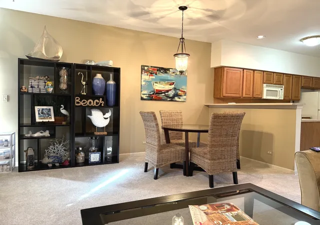 Photo 4 of Townhouse for sale at 1045 Woodview Ct, Aurora, IL 60502 | MLS# 12677783 | Listing updated on 2026-09-06