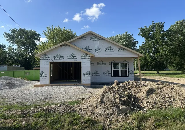 Homes for sale in Duquoin, IL | 322 W Franklin St, Duquoin, IL 62832 | MLS# 12677818