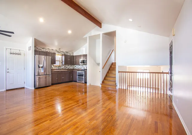 4th image of 12402 S Racine Ave, Calumet Park, IL 60827 | MLS# 12677881