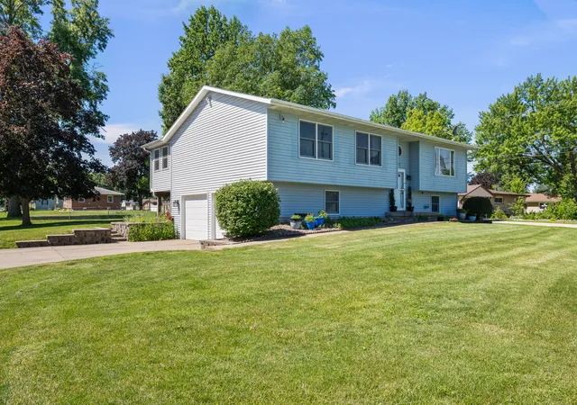 Homes for sale in Andalusia, IL | 504 4Th Ave W, Andalusia, IL 61232 | MLS# 12677891