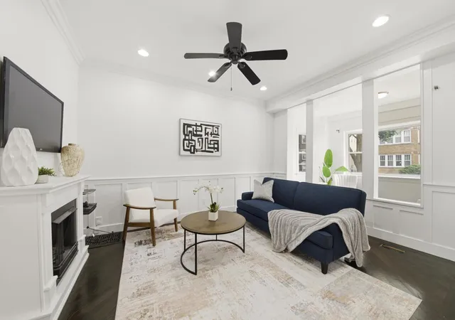 4th image of 2446 W Pensacola Ave, Chicago, IL 60618 | MLS# 12677920