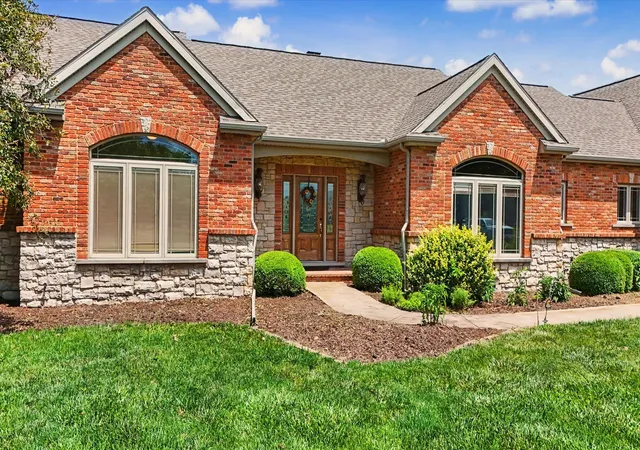 Homes for sale in Mahomet, IL | 200 Riverbend Blvd, Mahomet, IL 61853 | MLS# 12677941