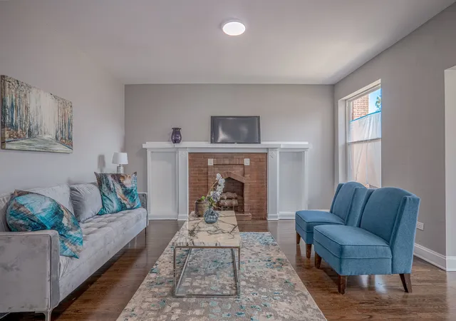 Homes for sale in Chicago, IL | 7952 S Elizabeth St, Chicago, IL 60620 | MLS# 12677945