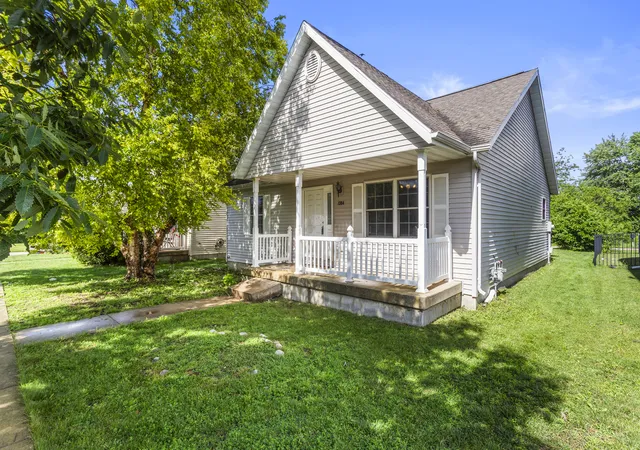 Homes for sale in Urbana, IL | 1304 S Abercorn, Urbana, IL 61802 | MLS# 12677965