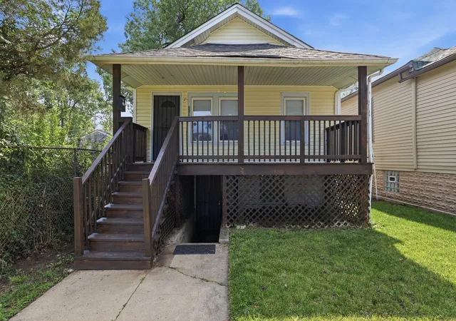Homes for sale in Chicago, IL | 11317 S Carpenter St, Chicago, IL 60643 | MLS# 12677976
