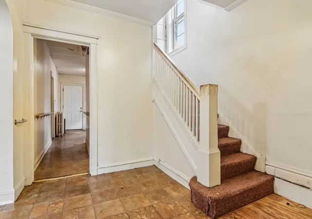 Photo 4 of Single family home for sale at 9605 S Winston Ave, Chicago, IL 60643 | MLS# 12677978 | Listing updated on 2026-10-09
