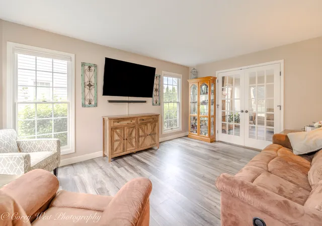 4th image of 1431 Steeplechase Rd, Bartlett, IL 60103 | MLS# 12678023