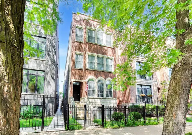 Homes for sale in Chicago, IL | 2938 N Damen Ave #2, Chicago, IL 60618 | MLS# 12678057