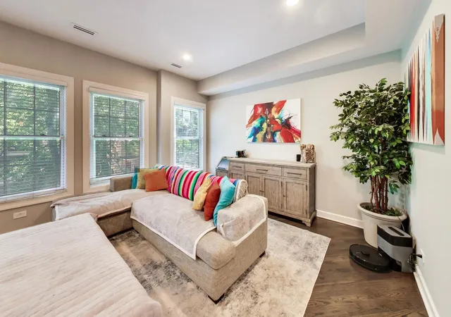 Homes for sale in Chicago, IL | 2938 N Damen Ave #2, Chicago, IL 60618 | MLS# 12678057
