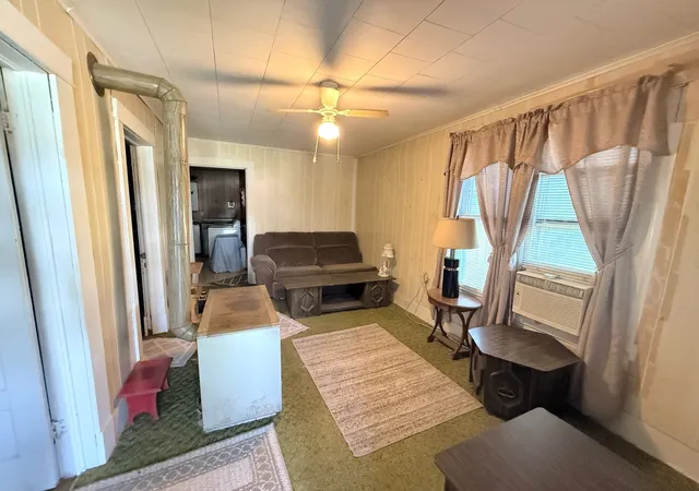 Photo 3 of Single family home for sale at 406 Church St, Zeigler, IL 62999 | MLS# 12678071 | Listing updated on 2026-08-04