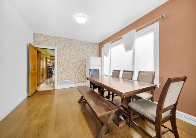 4th image of 5741 S Sawyer Ave, Chicago, IL 60629 | MLS# 12678169
