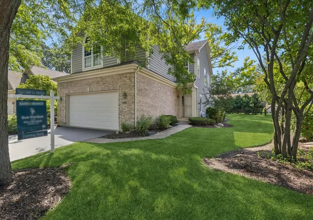 Homes for sale in Woodstock, IL | 1488 White Oak Ln, Woodstock, IL 60098 | MLS# 12678217