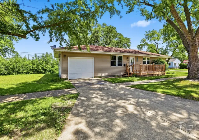 Homes for sale in Kankakee, IL | 2205 W Hickory St, Kankakee, IL 60901 | MLS# 12678261