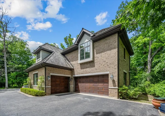 Homes for sale in Highland Park, IL | 2390 Woodpath Ln, Highland Park, IL 60035 | MLS# 12678266