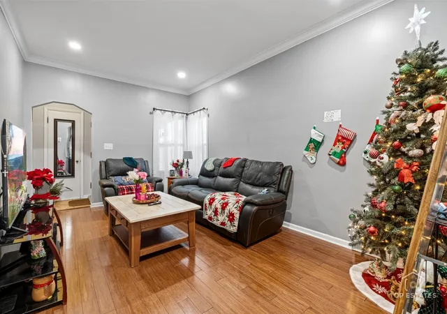 Photo 3 of Single family home for sale at 5404 S 72nd Court, Summit, IL 60501 | MLS# 12678271 | Listing updated on 2026-08-06