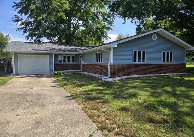 1st image of 1416 Julianne Dr, Marion, IL 62959 | MLS# 12678274