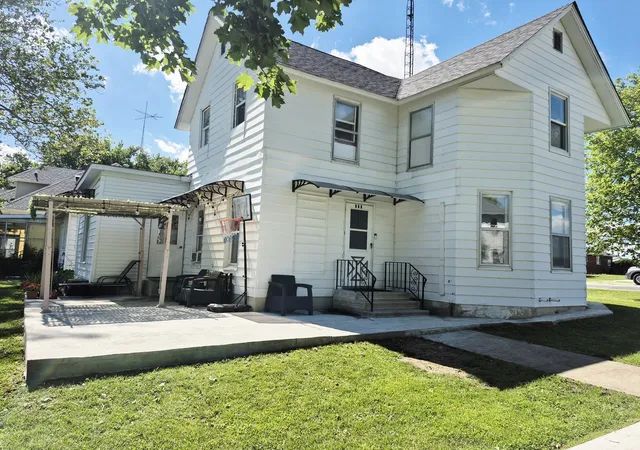 Homes for sale in Cullom, IL | 222 N Maple St N, Cullom, IL 60929 | MLS# 12678284