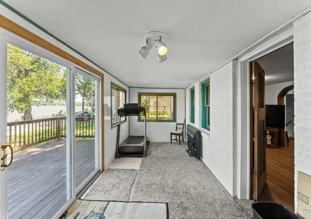 Homes for sale in Hampton, IL | 404 1st Ave, Hampton, IL 61256 | MLS# 12678316