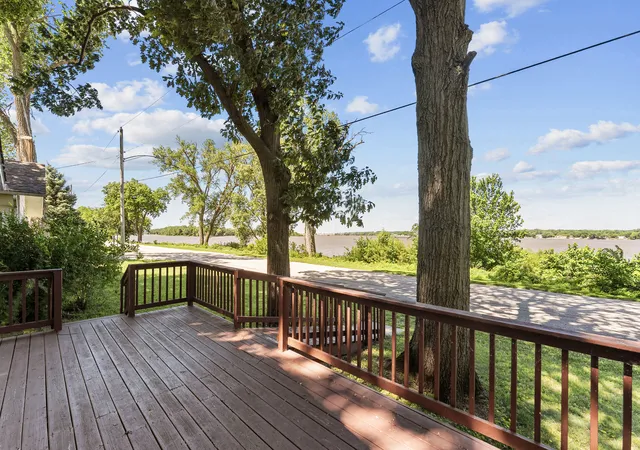 Homes for sale in Hampton, IL | 404 1St Ave, Hampton, IL 61256 | MLS# 12678316