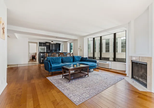 Homes for sale in Chicago, IL | 40 E Delaware Pl #1502, Chicago, IL 60611 | MLS# 12678336
