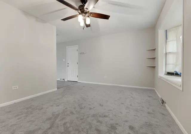 5th image of 110 N Oak Ln, Glenwood, IL 60425 | MLS# 12678349
