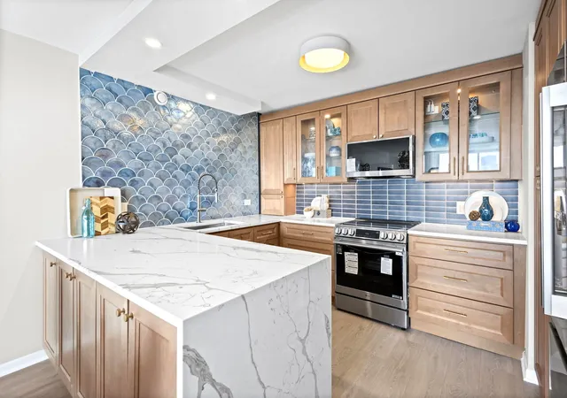 4th image of 6007 N Sheridan Rd #23G, Chicago, IL 60660 | MLS# 12678350