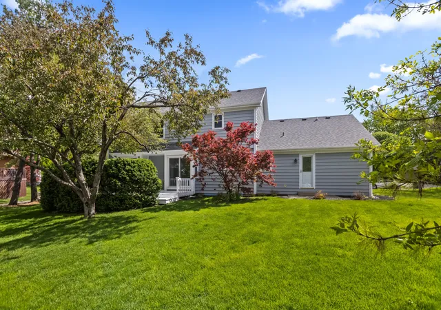 14th image of 2490 Lakeside Dr, Aurora, IL 60504 | MLS# 12678352