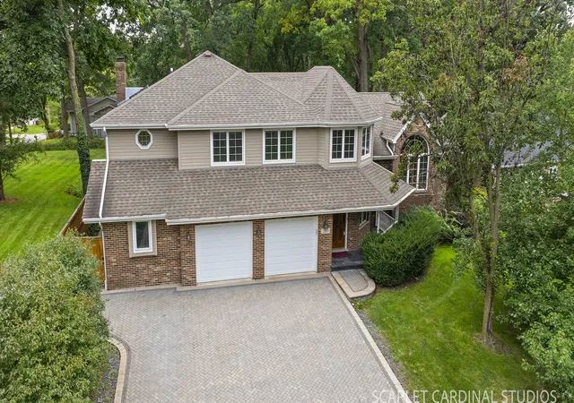 Photo 2 of Single family home for sale at 209 Glenwood Ave, Willow Springs, IL 60480 | MLS# 12678357 | Listing updated on 2026-10-02