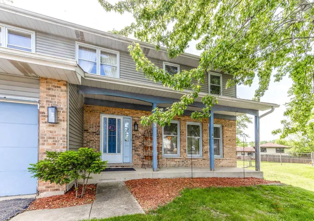 2nd image of 793 Santa Fe Ct, Carol Stream, IL 60188 | MLS# 12678361