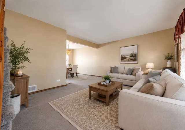 5th image of 793 Santa Fe Ct, Carol Stream, IL 60188 | MLS# 12678361