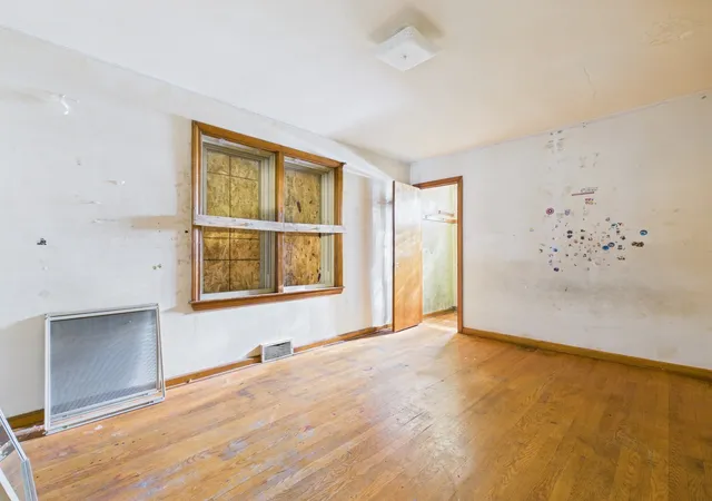 Homes for sale in Chicago, IL | 5208 S Long Ave, Chicago, IL 60638 | MLS# 12678375