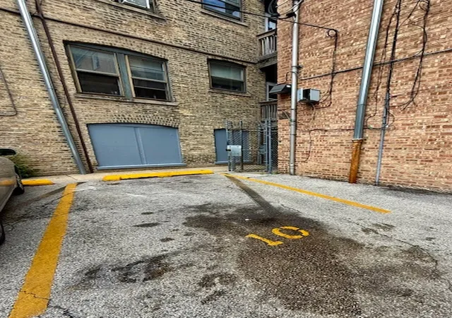 Homes for sale in Chicago, IL | 1517 W Lunt Avenue, Chicago, IL 60626 | Houzeo