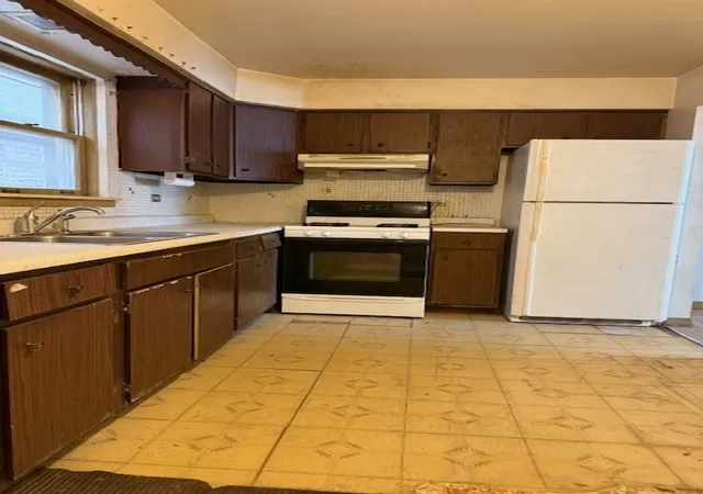 Homes for sale in Chicago, IL | 1517 W Lunt Ave #2A, Chicago, IL 60626 | MLS# 12678378