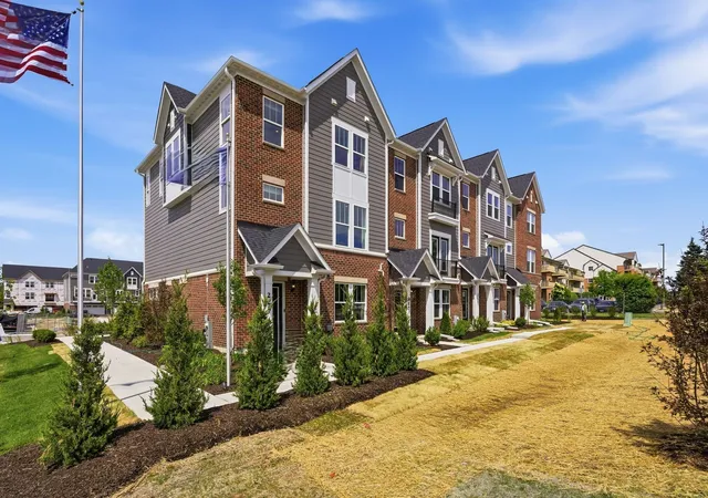 Homes for sale in Schaumburg, IL | 217 Steeple Bush Ln #10242, Schaumburg, IL 60193 | MLS# 12678405
